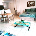 • Superbe appartement 2 à 4 personnes de 33m² en rez-de-chaussée •